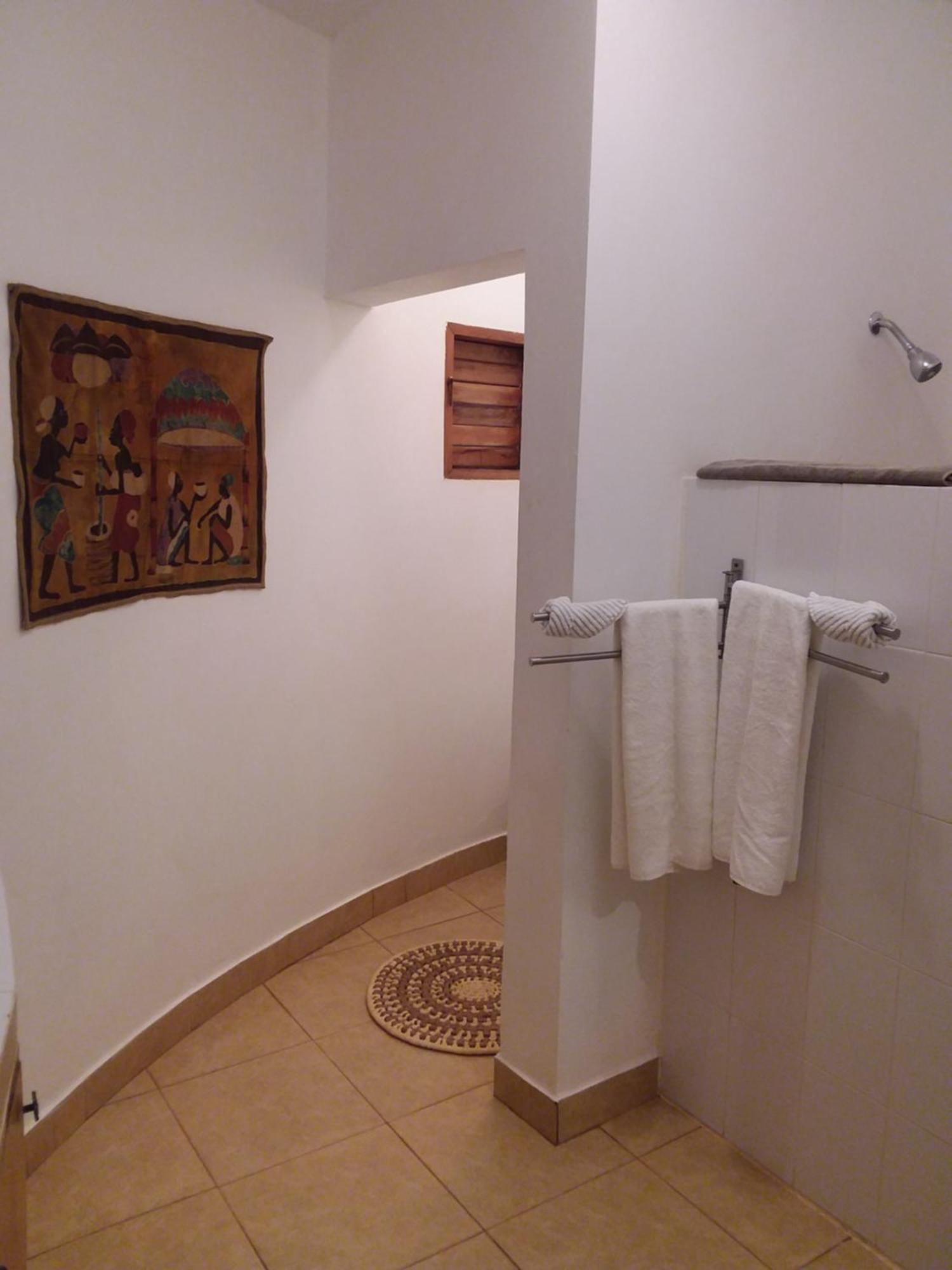 Kudehya Guesthouse Treasure Beach Eksteriør bilde