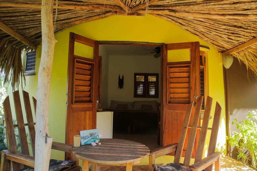 Kudehya Guesthouse Treasure Beach Eksteriør bilde