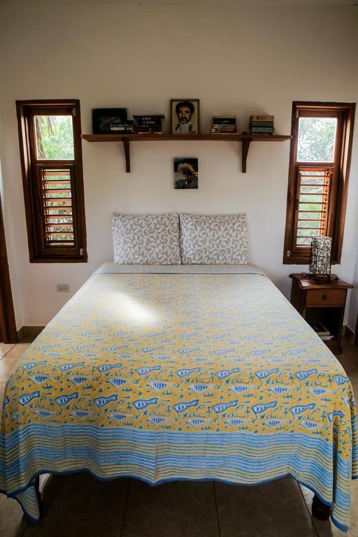 Kudehya Guesthouse Treasure Beach Eksteriør bilde