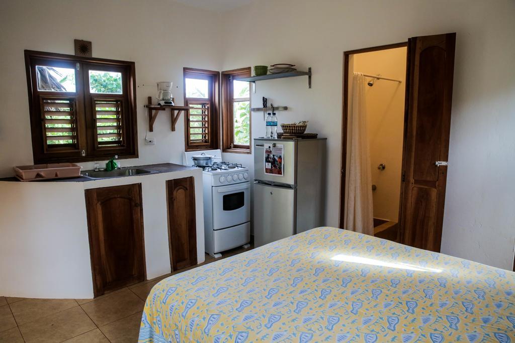 Kudehya Guesthouse Treasure Beach Eksteriør bilde