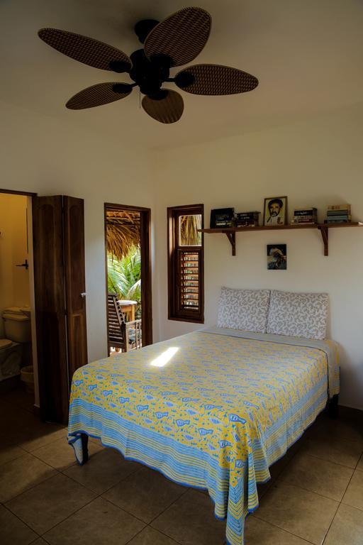 Kudehya Guesthouse Treasure Beach Eksteriør bilde