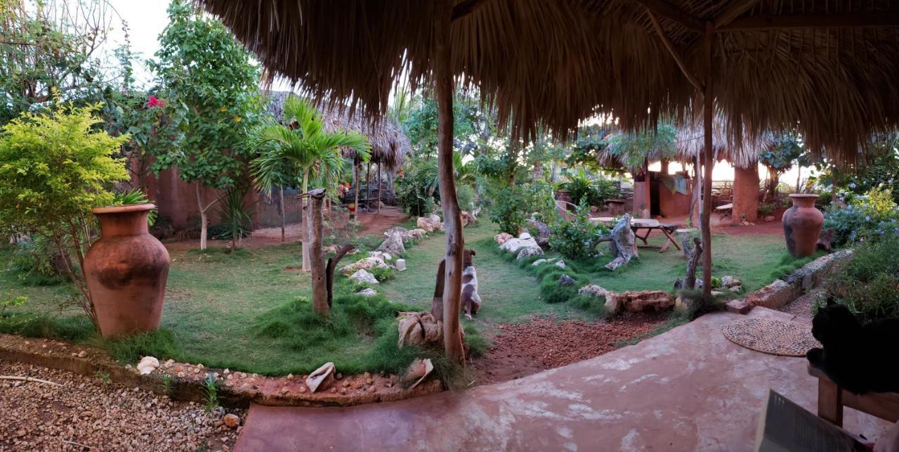 Kudehya Guesthouse Treasure Beach Eksteriør bilde